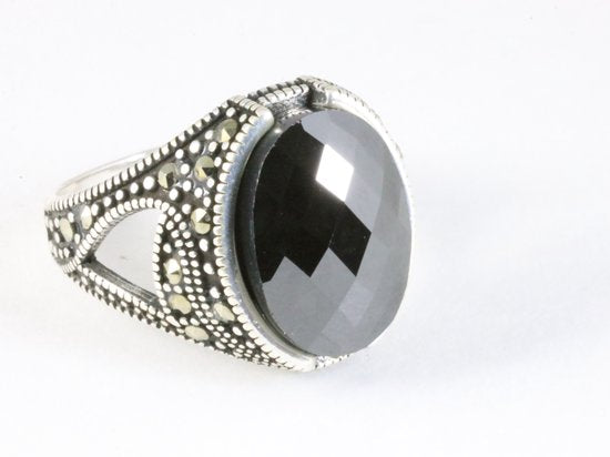 Zilveren ring met gefacetteerde onyx en marcasiet afbeelding 1