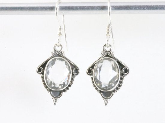 Bewerkte zilveren oorbellen met bergkristal afbeelding 4