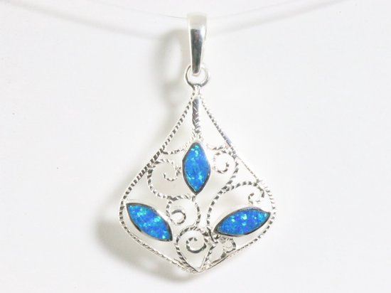 Opengewerkte zilveren hanger met Australische opaal afbeelding 4