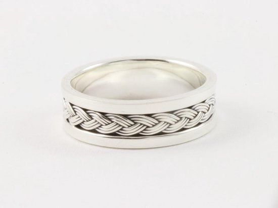 Zilveren ring met vlechtpatroon afbeelding 1