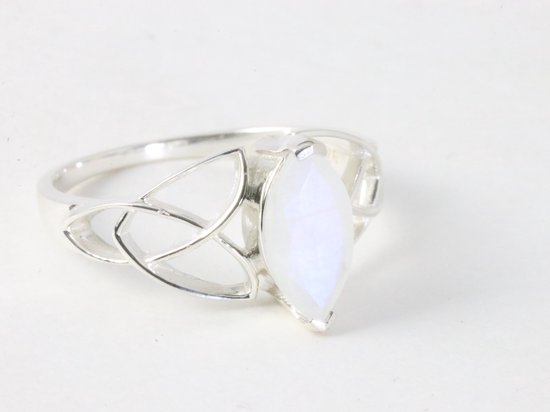 Opengewerkte hoogglans zilveren ring met regenboog maansteen afbeelding 1