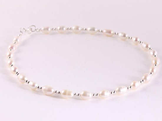 Zilveren enkelband met witte zoetwater parels afbeelding 2