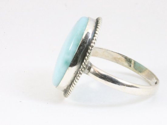 Bewerkte ovale zilveren ring met larimar afbeelding 2