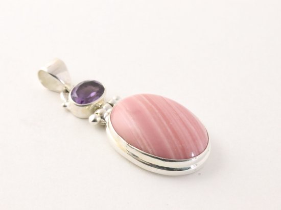 Hoogglans zilveren hanger met roze opaal en amethist aan ketting afbeelding 2