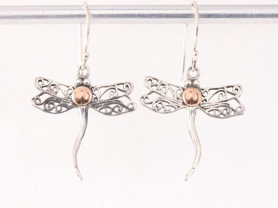Fijne zilveren libelle oorbellen met 18k gouden decoratie afbeelding 4