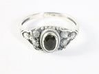 Fijne bewerkte zilveren ring met onyx afbeelding 4