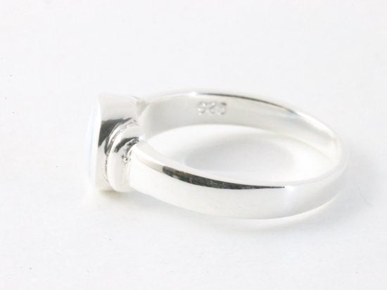 Fijne hoogglans zilveren ring met blauwe schelp afbeelding 2