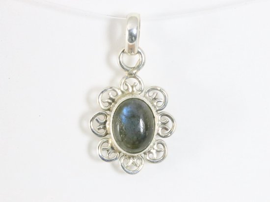 Fijne opengewerkte zilveren hanger met labradoriet afbeelding 4