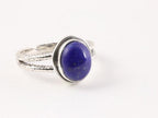 Bewerkte zilveren ring met lapis lazuli afbeelding 1