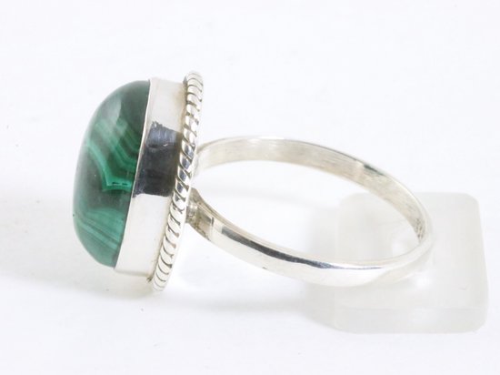 Bewerkte ovale zilveren ring met malachiet afbeelding 2
