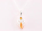 Fijne zilveren hanger met amber aan ketting afbeelding 3