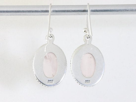 Bewerkte ovale zilveren oorbellen met rozenkwarts afbeelding 2