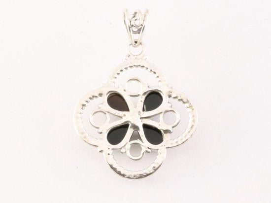Opengewerkte zilveren hanger met onyx afbeelding 3