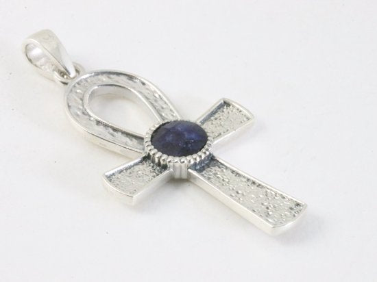 Bewerkte zilveren ankh hanger met blauwe saffier afbeelding 2