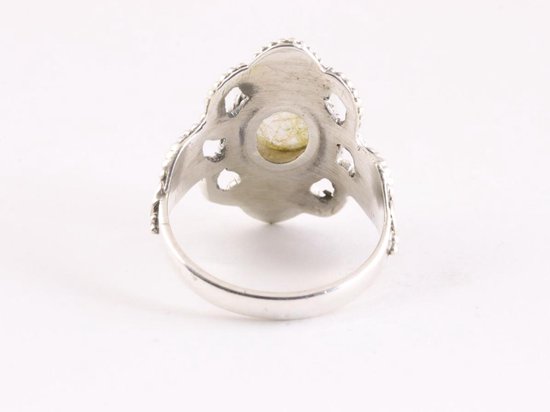 Bewerkte zilveren ring met gouden rutielkwarts afbeelding 3