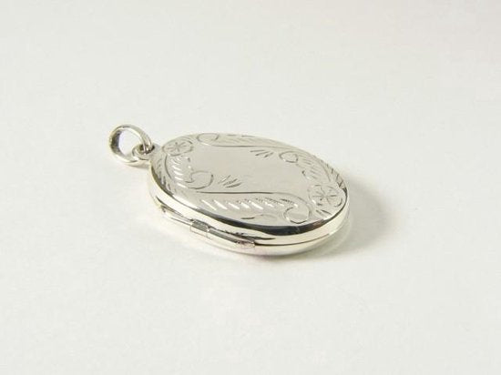 Bewerkt zilveren medaillon voor 2 foto's afbeelding 2