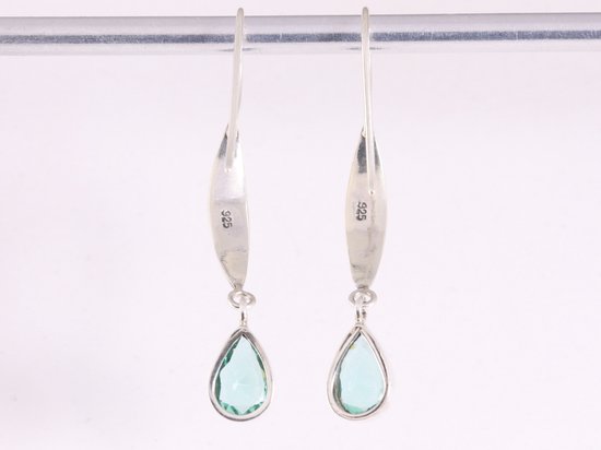 Lange bewerkte zilveren oorbellen met groene toermalijn afbeelding 3