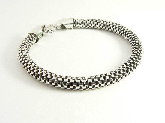 Ronde gevlochten zilveren armband afbeelding 2