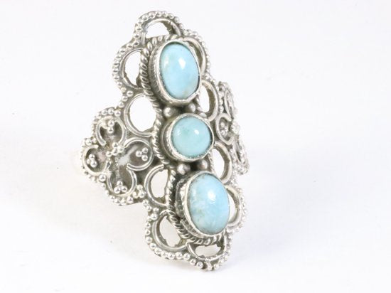 Bewerkte zilveren ring met 3 larimar stenen afbeelding 1