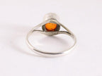 Fijne zilveren ring met amber afbeelding 3