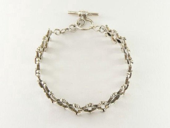 Zilveren armband met kruisschakels afbeelding 2