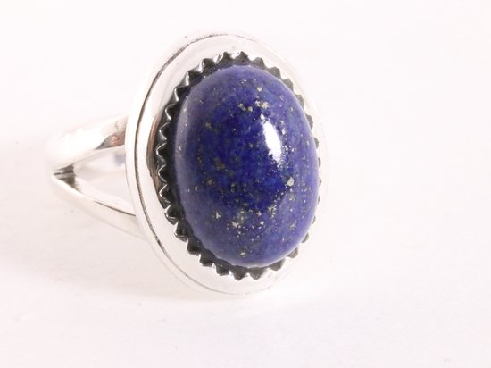 Bewerkte zilveren ring met lapis lazuli afbeelding 1