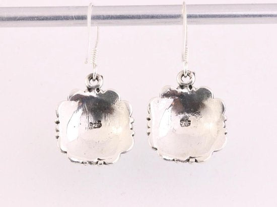 Bewerkte zilveren oorbellen met onyx afbeelding 3