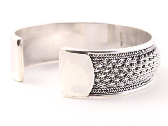 Zware zilveren klemarmband met vlechtmotief afbeelding 3