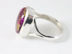 Ovale hoogglans zilveren ring met paarse koperturkoois afbeelding 2