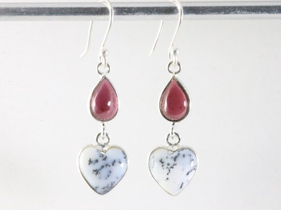 Zilveren hartjes oorbellen met dendriet opaal en granaat afbeelding 3