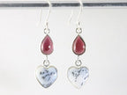 Zilveren hartjes oorbellen met dendriet opaal en granaat afbeelding 3