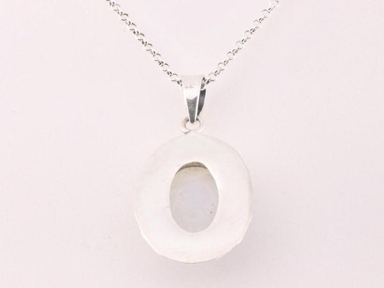 Bewerkte zilveren hanger met regenboog maansteen aan ketting afbeelding 3