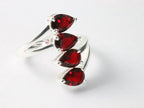 Langwerpige hoogglans zilveren ring met granaat stenen afbeelding 1