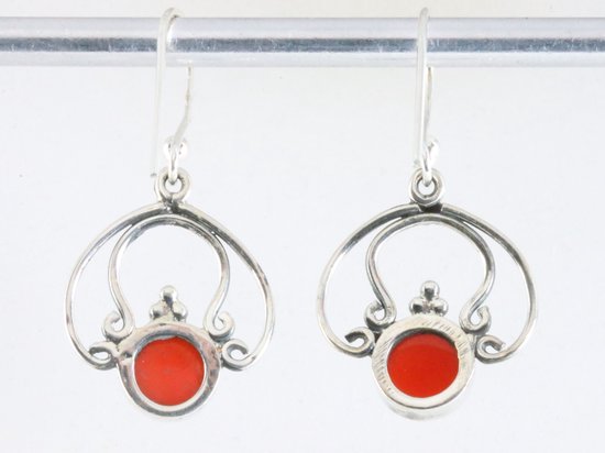 Opengewerkte zilveren oorbellen met carneool afbeelding 2