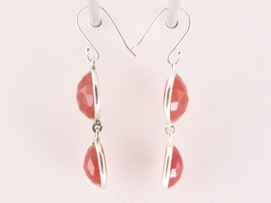 Lange zilveren oorbellen met carneool afbeelding 2
