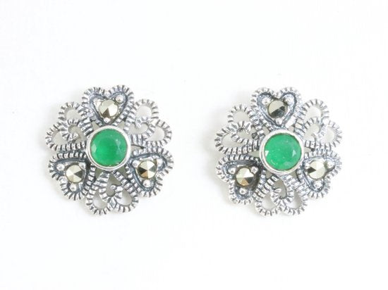 Zilveren oorstekers met smaragd en marcasiet afbeelding 1