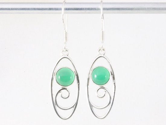 Opengewerkte zilveren oorbellen met jade afbeelding 3
