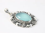 Grote bewerkte zilveren hanger met aqua chalcedoon afbeelding 2
