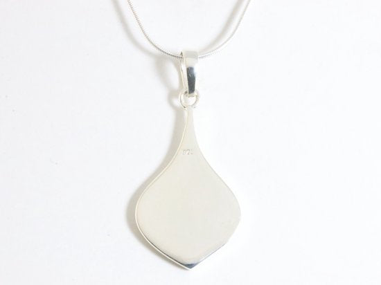 Hoogglans zilveren hanger met lapis lazuli aan ketting afbeelding 3