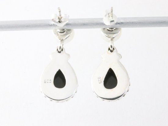 Bewerkte zilveren oorstekers met onyx afbeelding 3