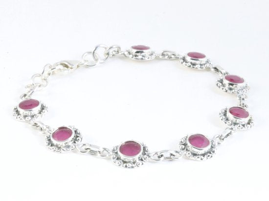 Bewerkte zilveren armband met blauwe saffier afbeelding 2