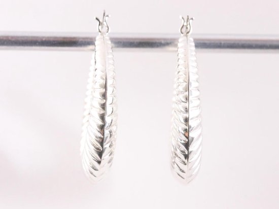 Bewerkte ovale zilveren oorringen afbeelding 2