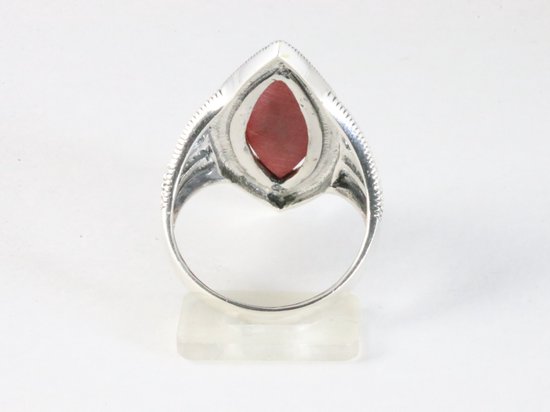 Langwerpige zilveren ring met carneool en marcasiet afbeelding 3