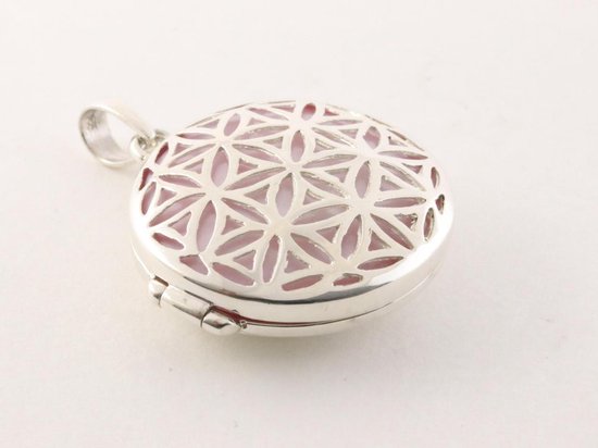 Rond opengewerkt zilveren medaillon met roze parelmoer afbeelding 2