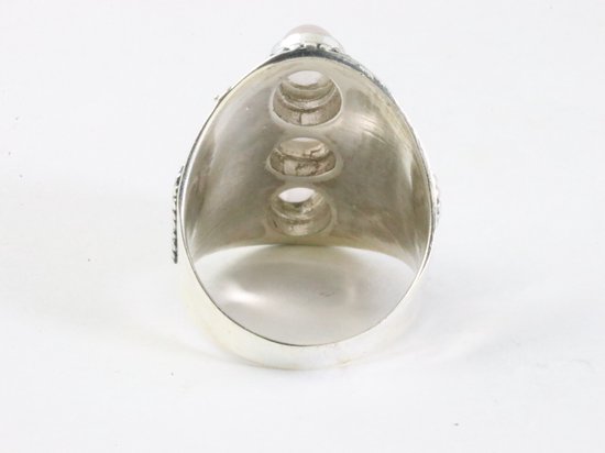 Zware bewerkte zilveren ring met 3 rozenkwarts stenen afbeelding 3