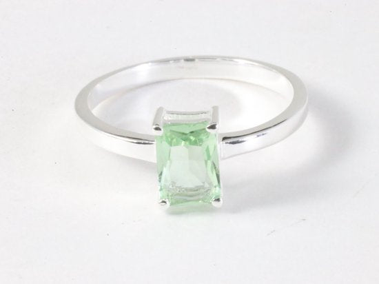 Fijne hoogglans zilveren ring met groene amethist afbeelding 4