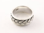 Zware zilveren geluksring met vlechtmotief afbeelding 2