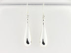 Druppelvormige zilveren oorbellen afbeelding 3