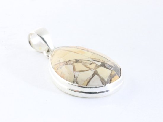 Druppelvormige zilveren hanger met brecciated mookaiet aan ketting afbeelding 2
