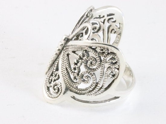 Grote zilveren vlinder ring afbeelding 2